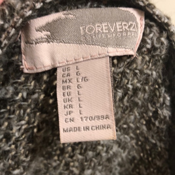 FOREVER 21 sweater - Picture 4 of 5